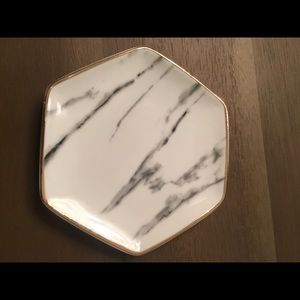 Jewelry catch all plate